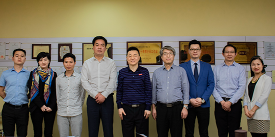 华中科技大学船海学院领导莅临亚泰光电参观指导